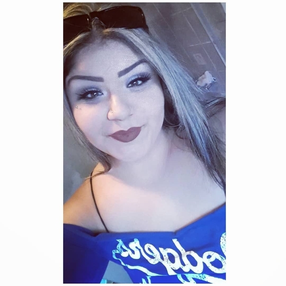 Meet your Posher, Renee - Picture 1 of 1